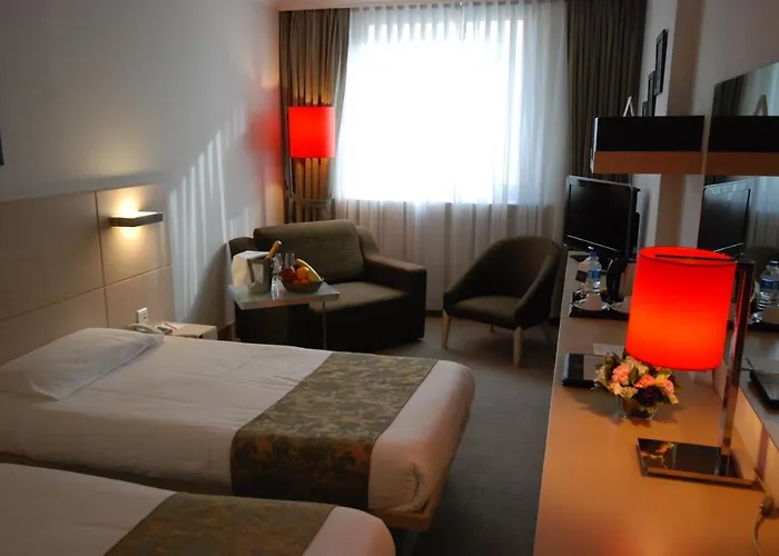 Eresin Taxim & Premier Hotel 4*