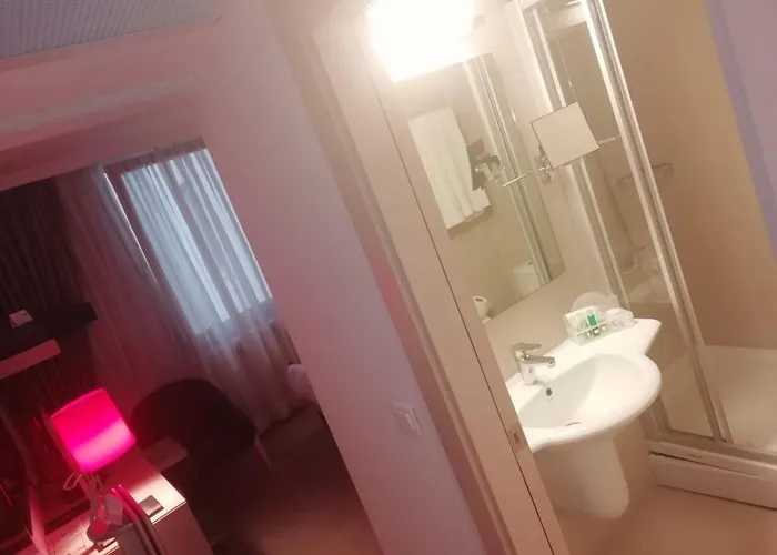 Eresin Taxim & Premier Hotel 4*