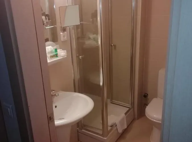 Eresin Taxim & Premier Hotel 4*