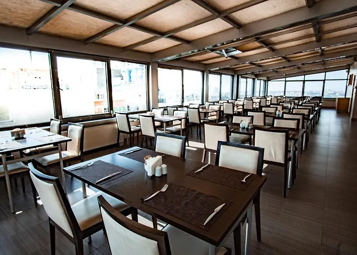 Hotel Eresin Taxim & Premier 4*