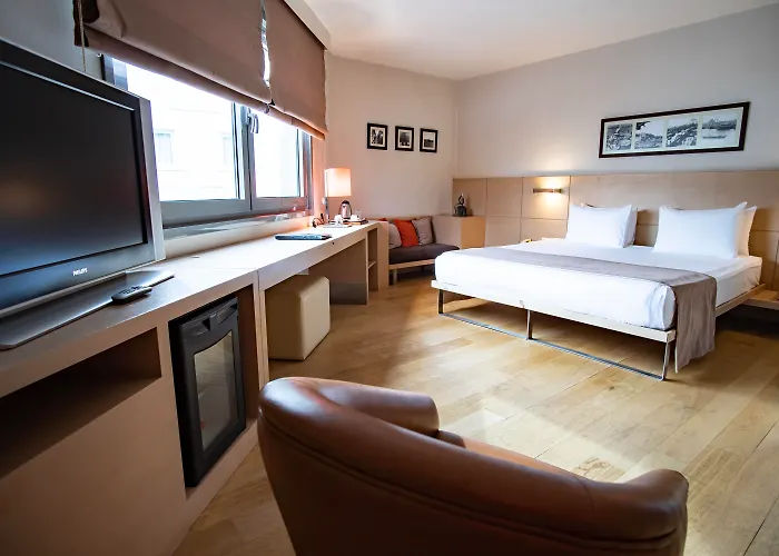 Eresin Taxim & Premier 4*