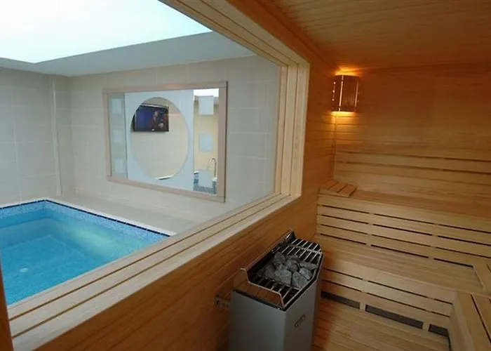 Eresin Taxim & Premier Hotel