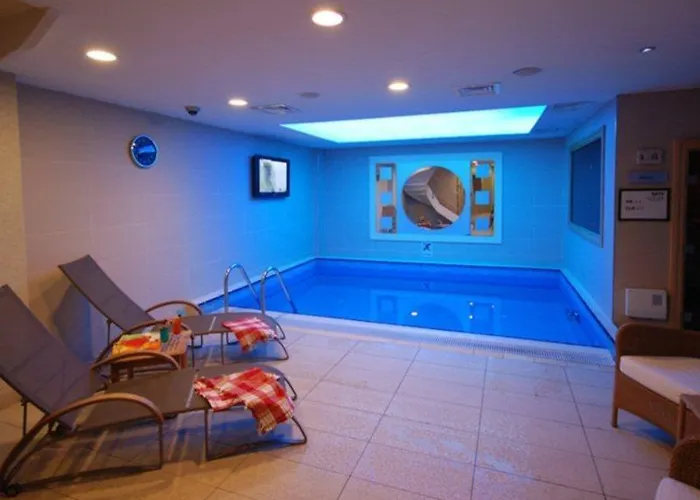 Hotel Eresin Taxim & Premier 4*