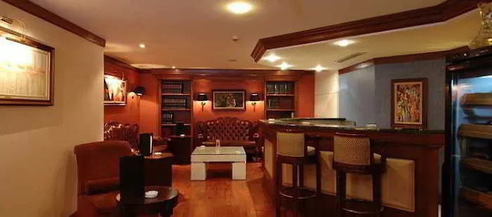 Hotel Eresin Taxim & Premier 4*