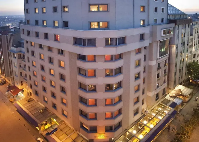 Eresin Taxim & Premier Hotel 4*